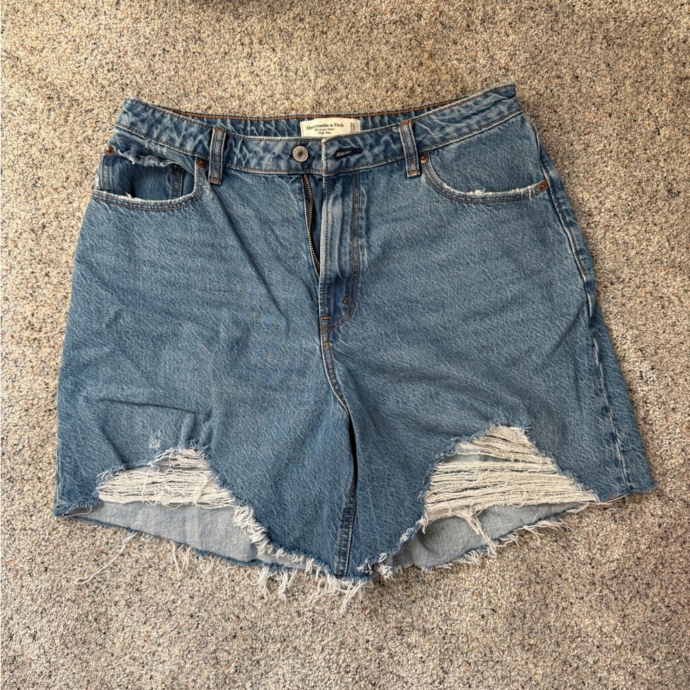 A&F The Loose High Rise Short
